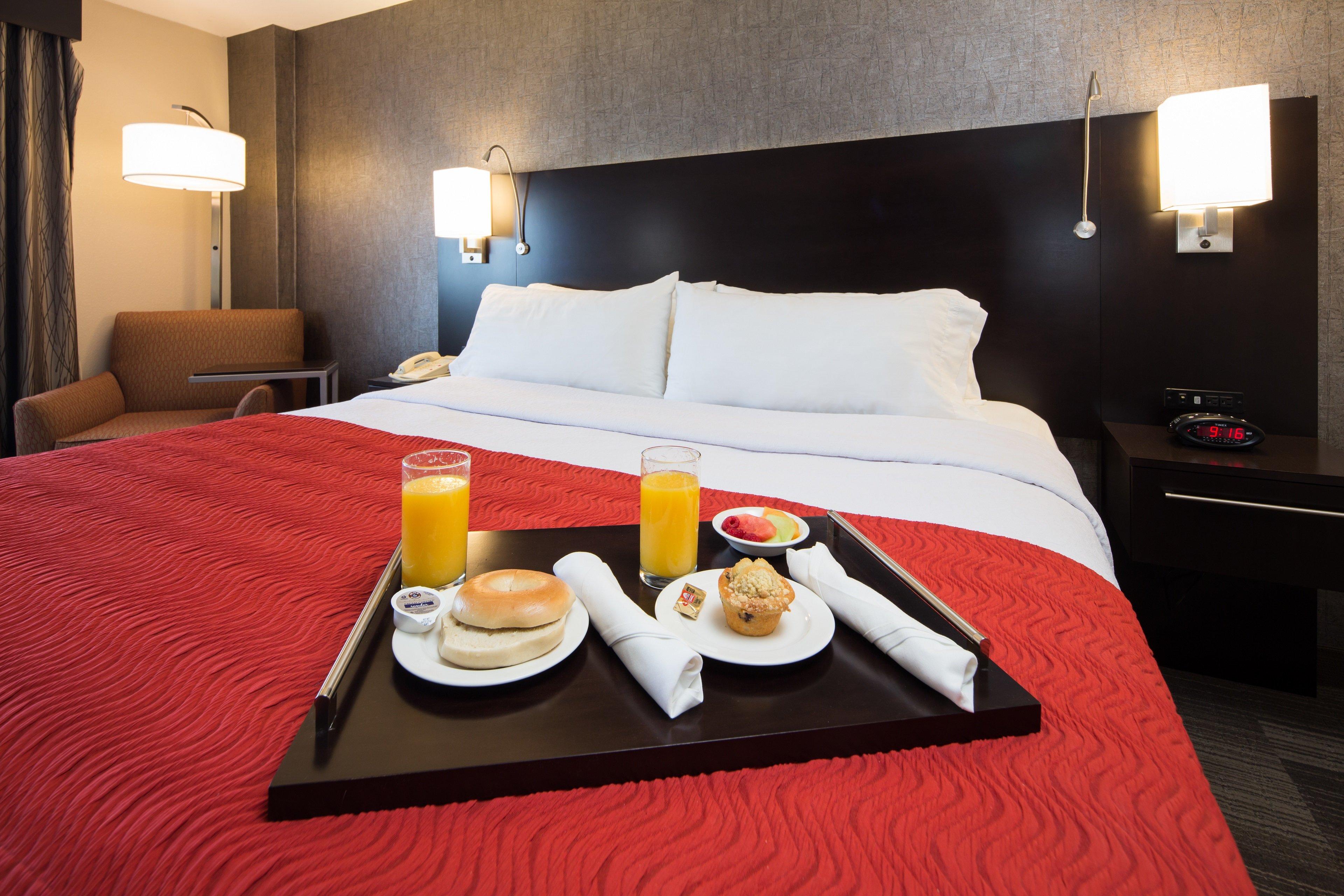 Holiday Inn Milwaukee Riverfront By Ihg Exterior photo