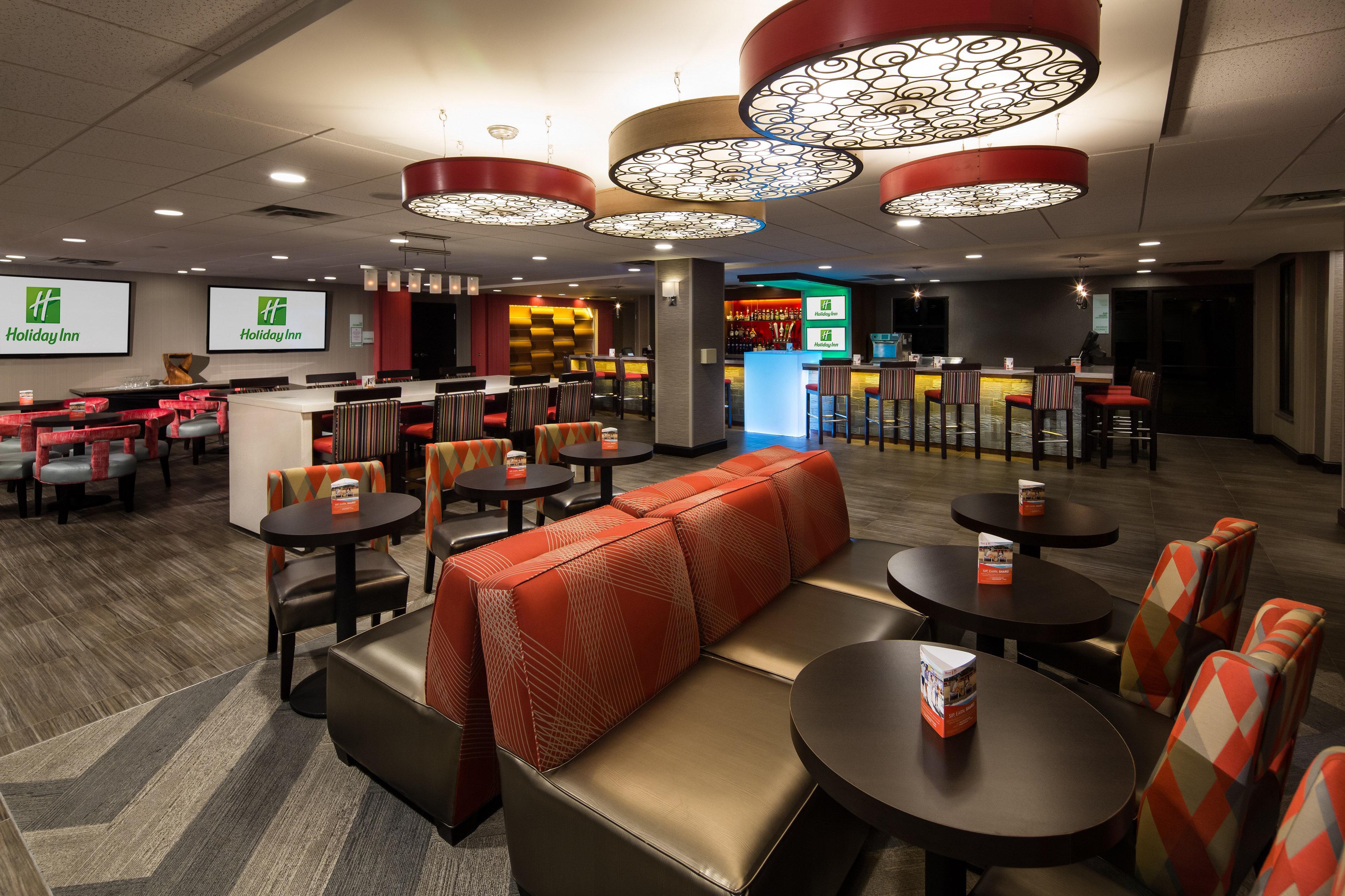 Holiday Inn Milwaukee Riverfront By Ihg Exterior photo