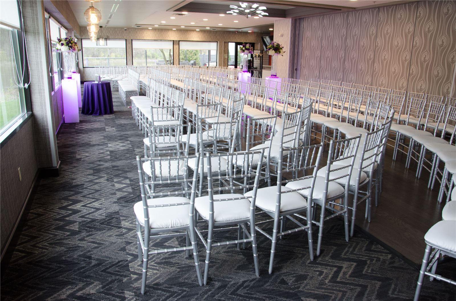 Holiday Inn Milwaukee Riverfront By Ihg Exterior photo