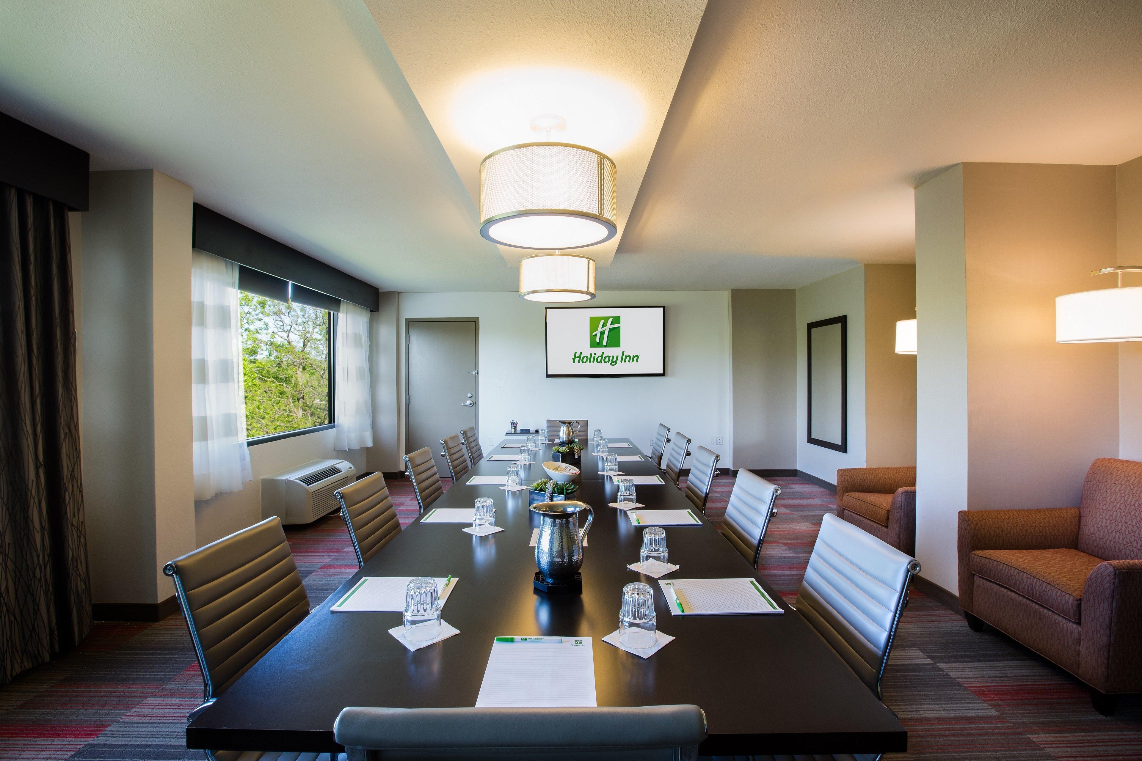 Holiday Inn Milwaukee Riverfront By Ihg Exterior photo