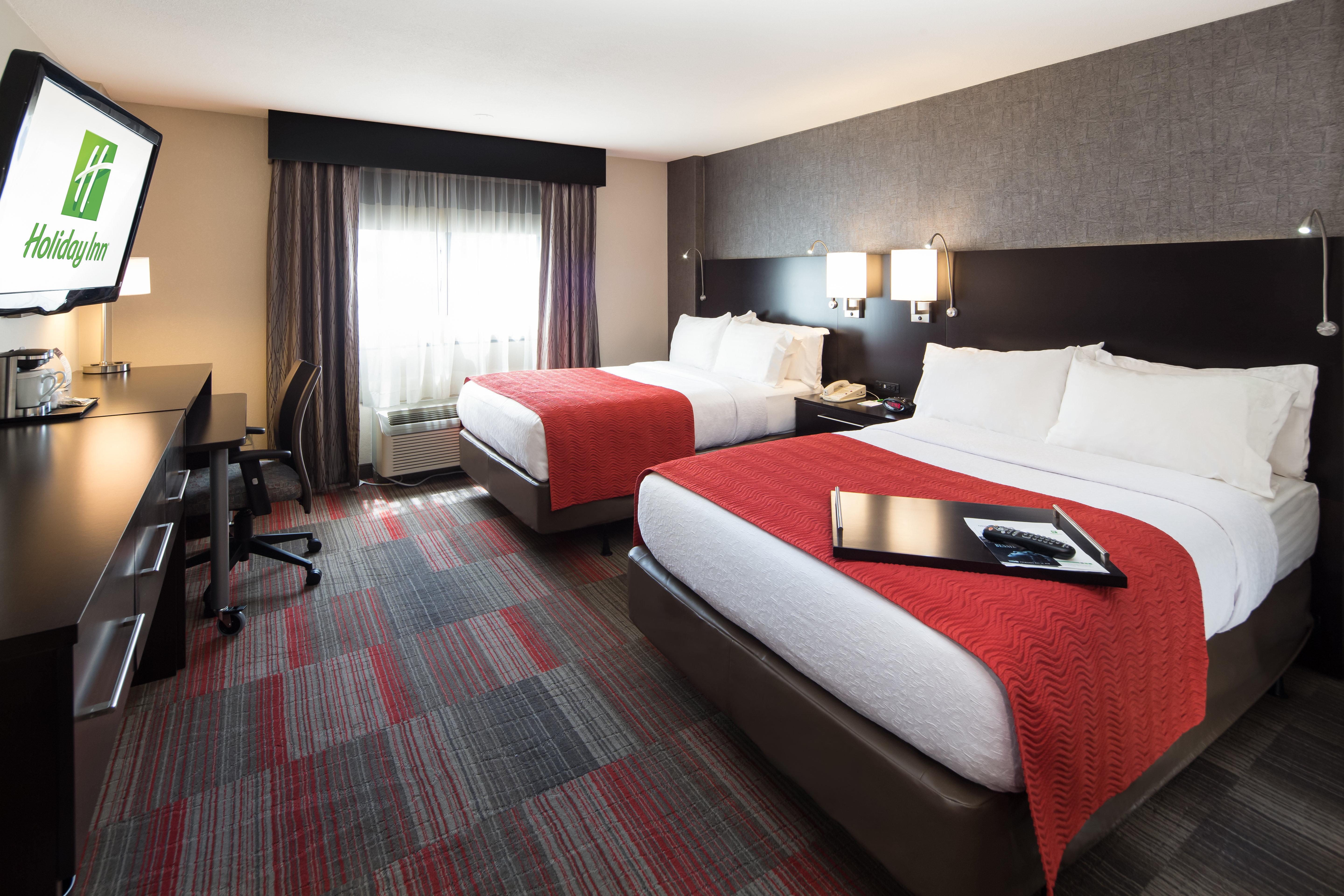 Holiday Inn Milwaukee Riverfront By Ihg Exterior photo