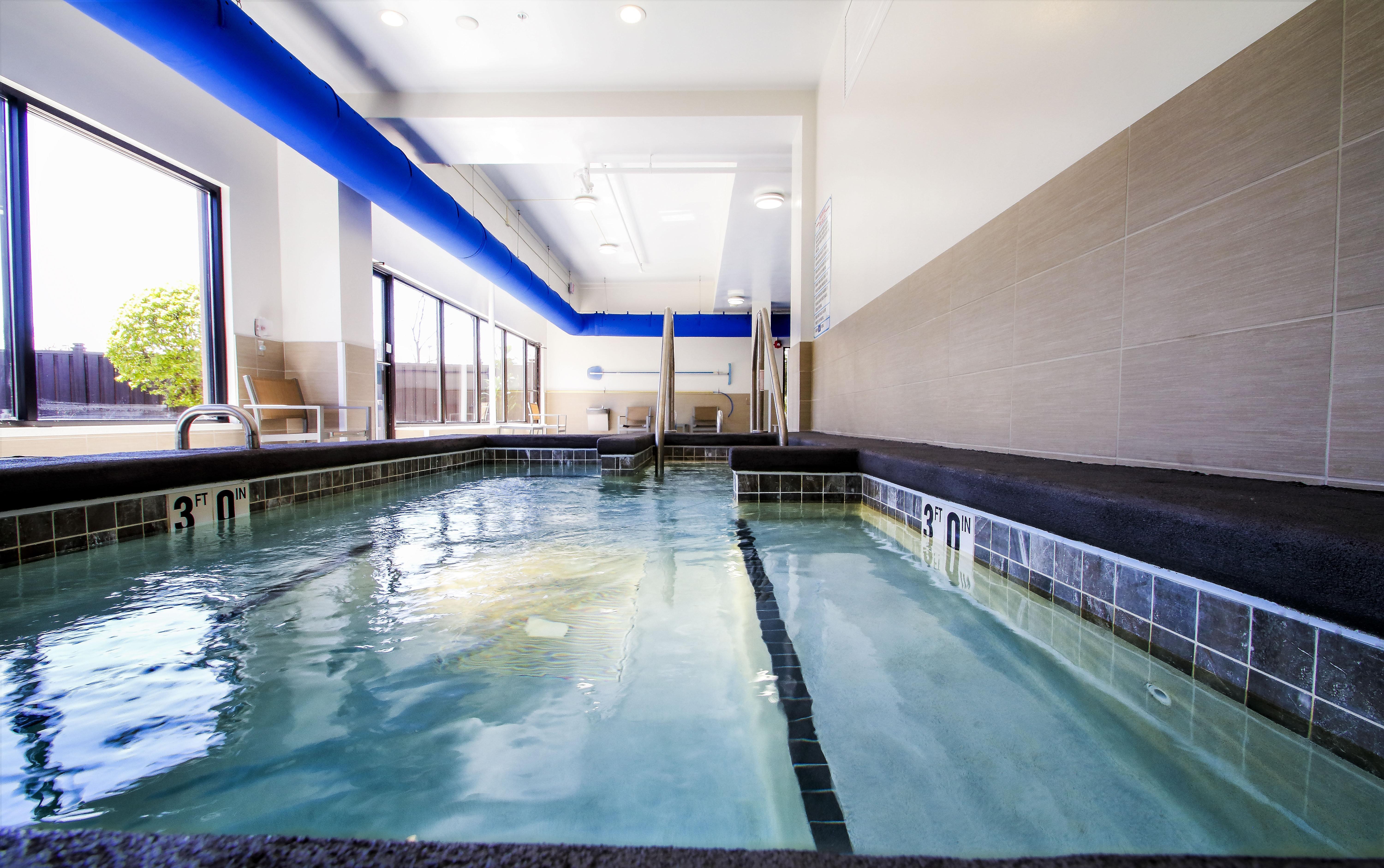 Holiday Inn Milwaukee Riverfront By Ihg Exterior photo